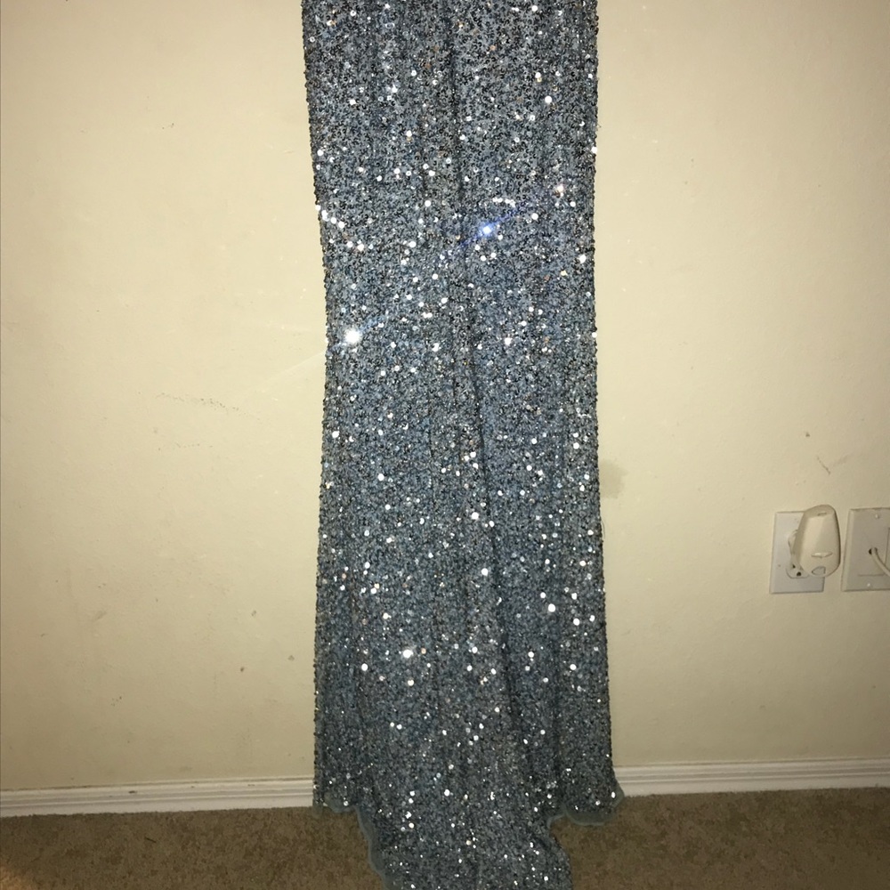 Prom dress - Picture 4 of 5